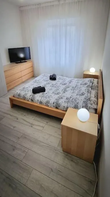 Dream Apartments Stanza 1 In Appartamento Condiviso Con Bagno Privato Esterno ميلان بيت ضيافة